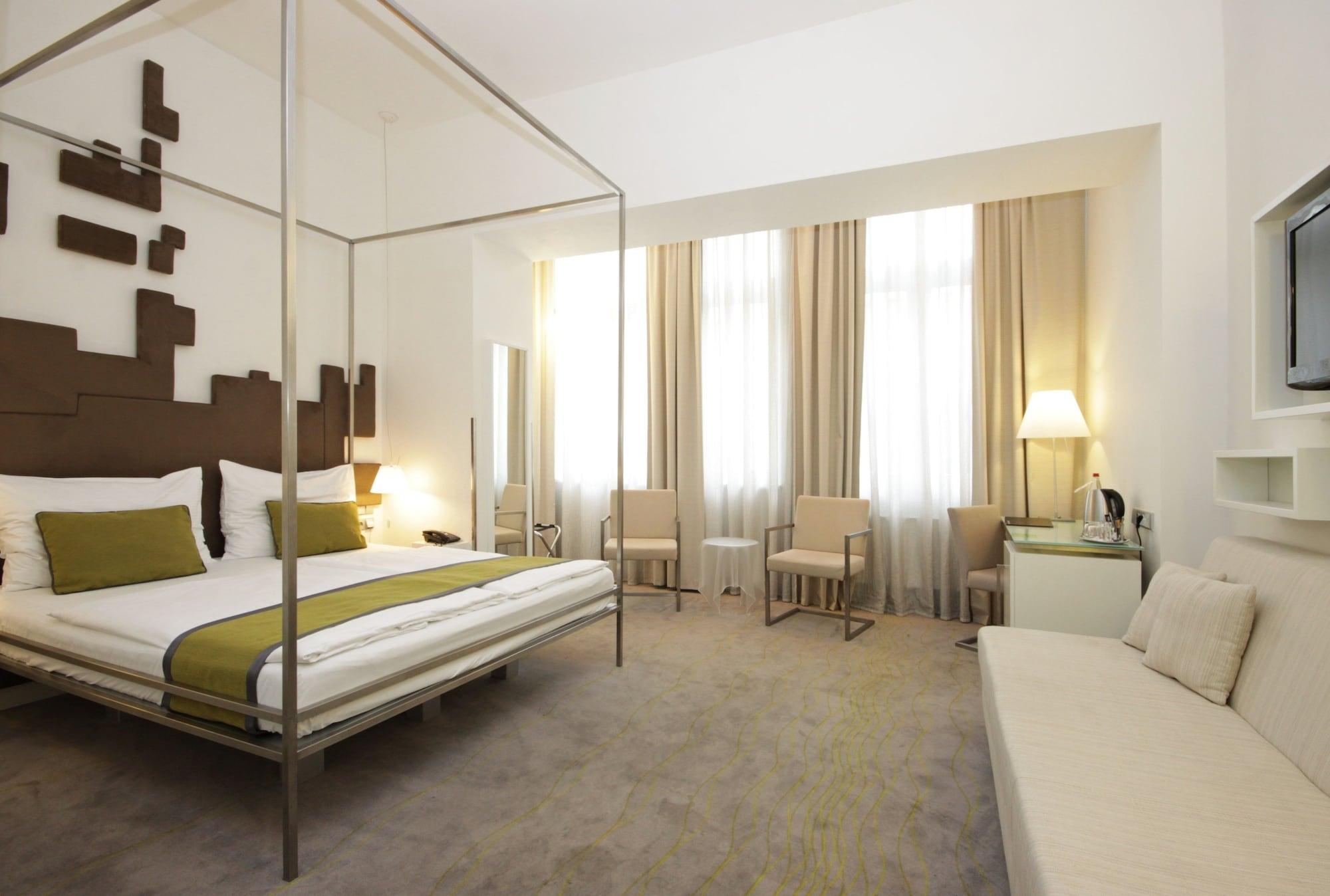 Pure White Hotel Prague Luaran gambar