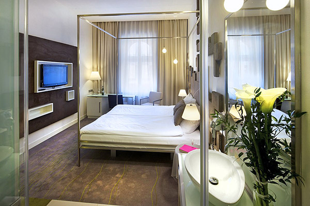 Pure White Hotel Prague Luaran gambar