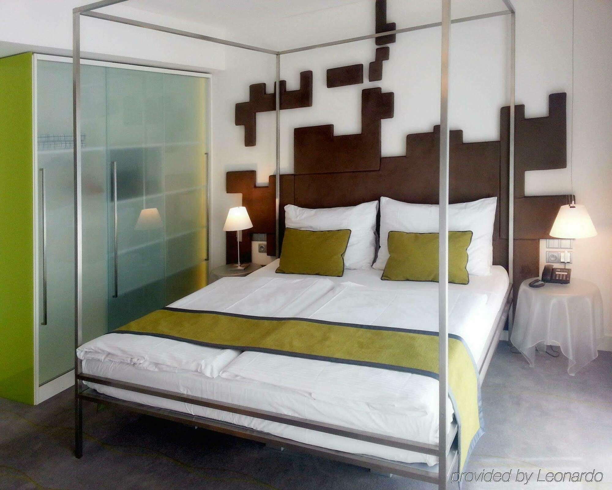 Pure White Hotel Prague Bilik gambar